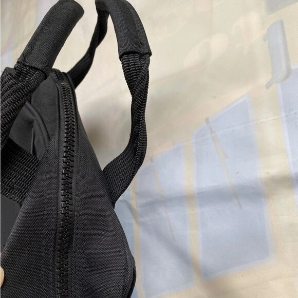 The Higher Learning Commission One Strap Shoulder Black Bag New - Picture 10 of 12